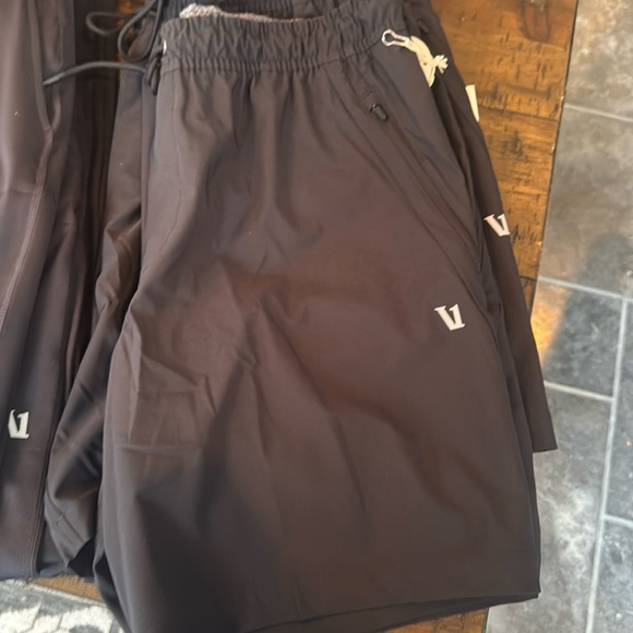 Train tech short - Picture 1 of 4